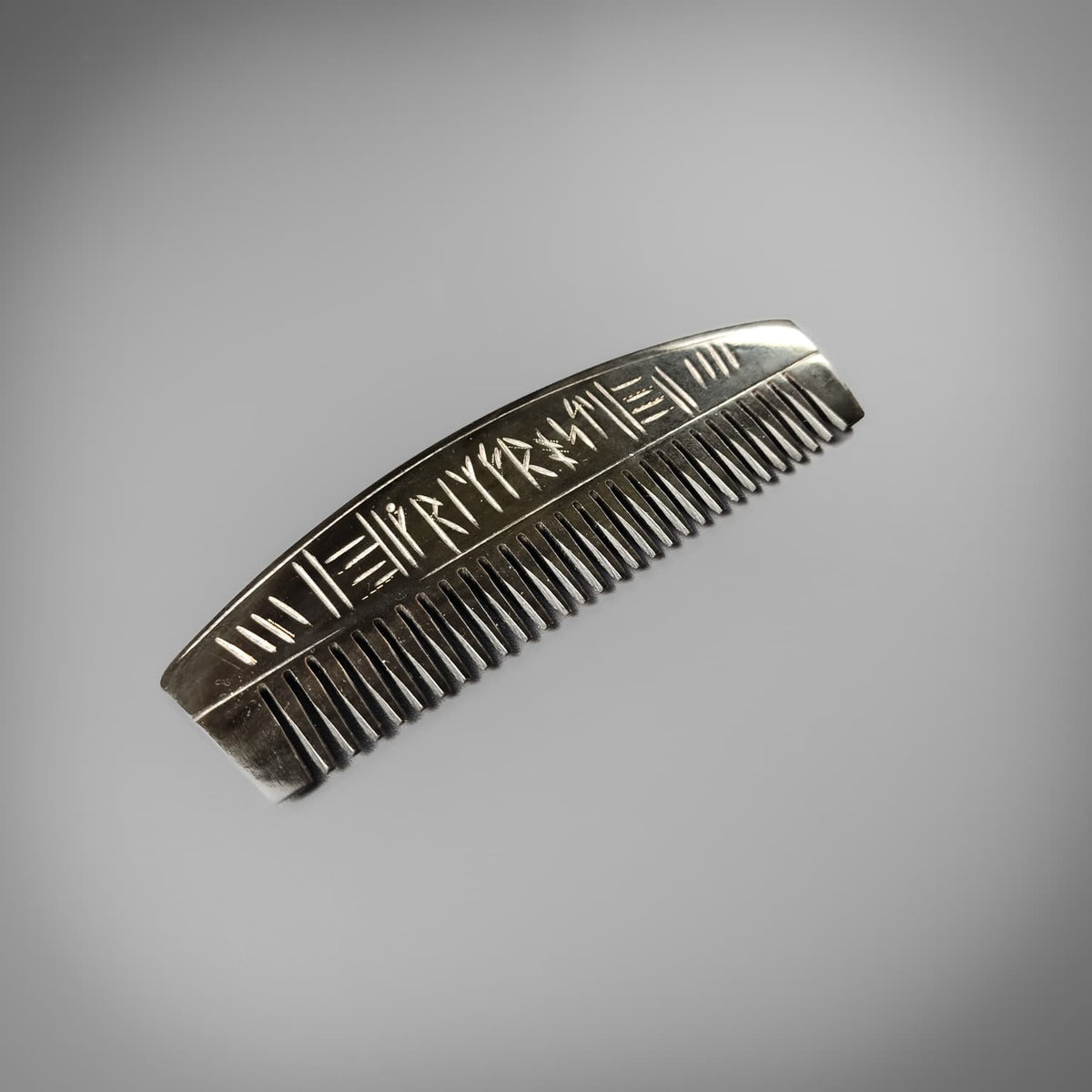Carved Horn Comb