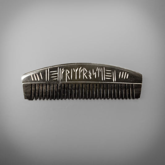 Carved Horn Comb