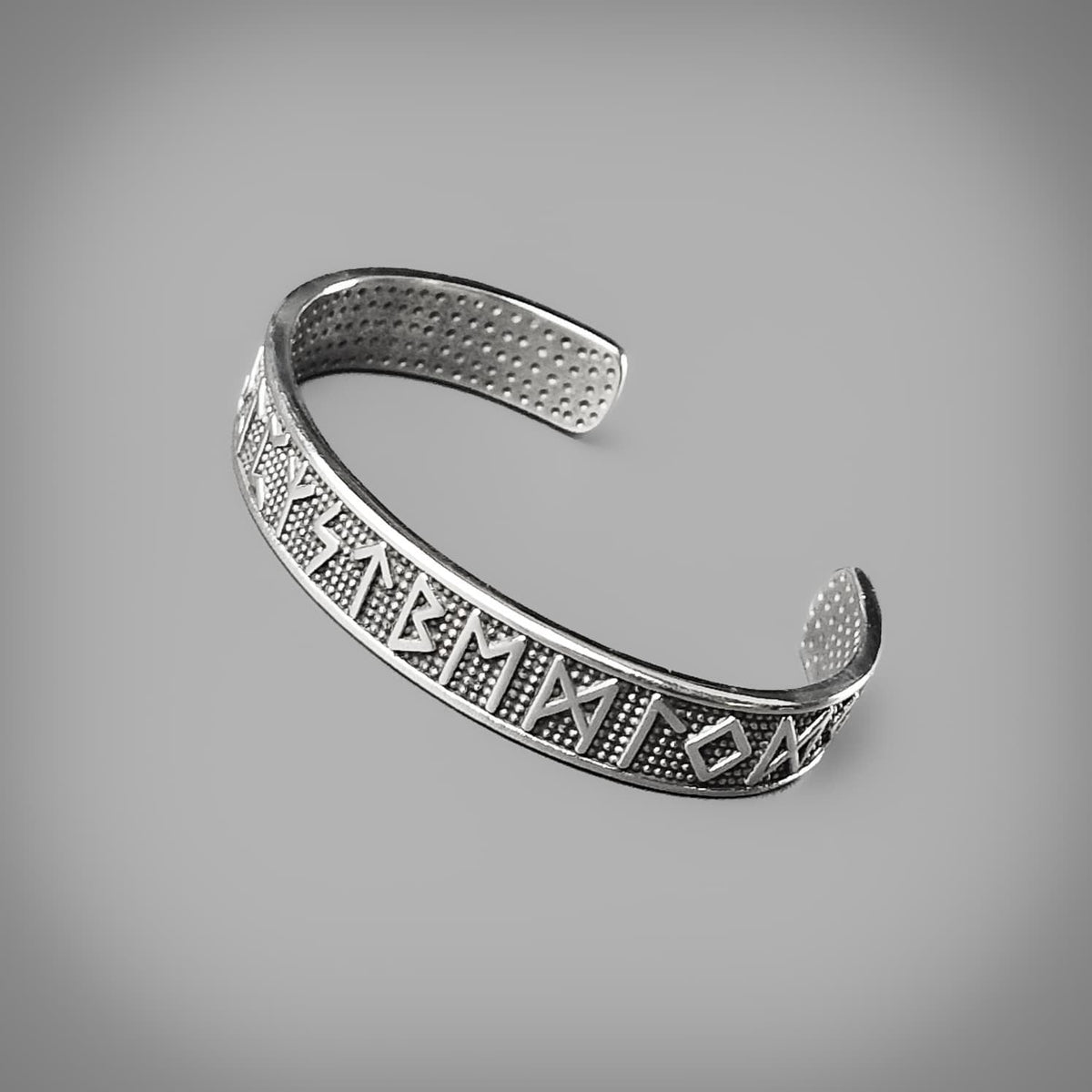 Wide Runed Cuff